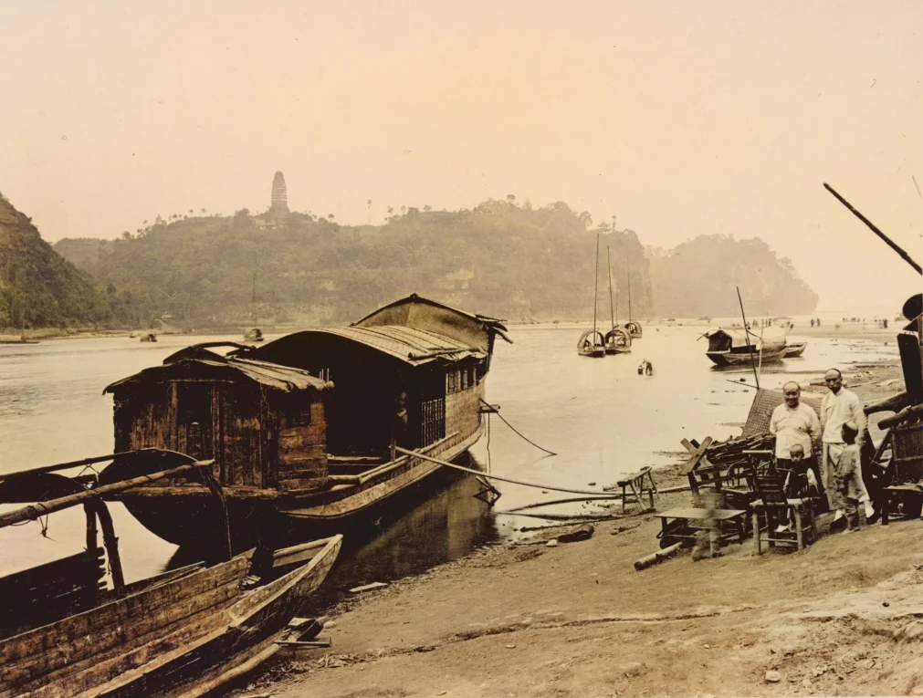 旧社会的四川眉山、乐山,竟然是这样!1909年珍贵的泸州老照片